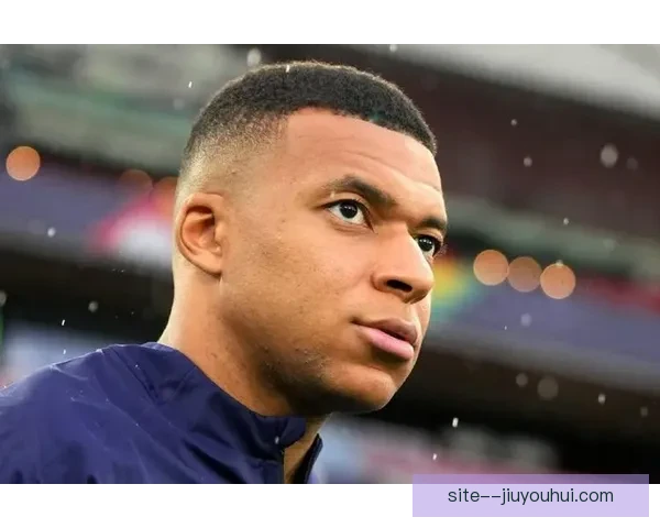 姆巴佩欧冠对阵法国球队个人能力全面展现与统治力关键时刻表现