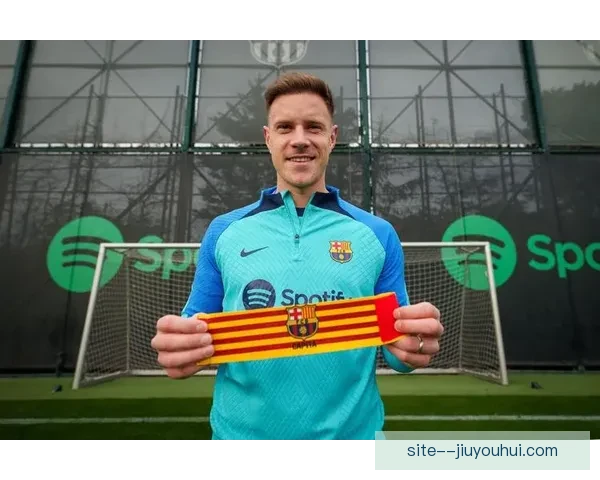 巴萨门将特尔施特根髌骨韧带断裂将缺阵长期调整