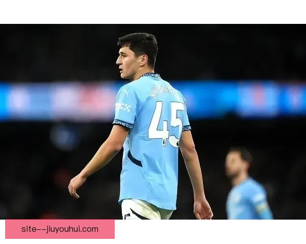 曼城正式签下巴西边锋萨维奥为球队注入新活力