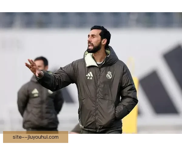 皇马官方推出2026限量复古训练服引球迷热烈追捧